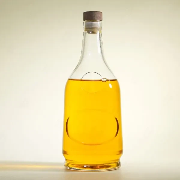 მორგებული 700 მლ ვისკის ბრენდის საბითუმო მინის ბოთლის ქარხანა