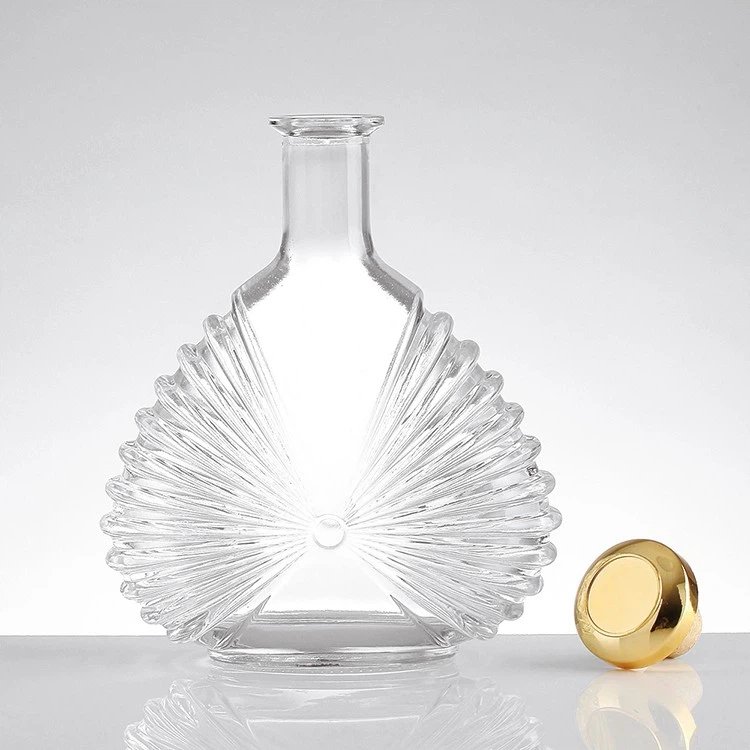 700 მლ უნიკალური ფორმის შუშის ბოთლი კონიაკის ბოთლისთვის